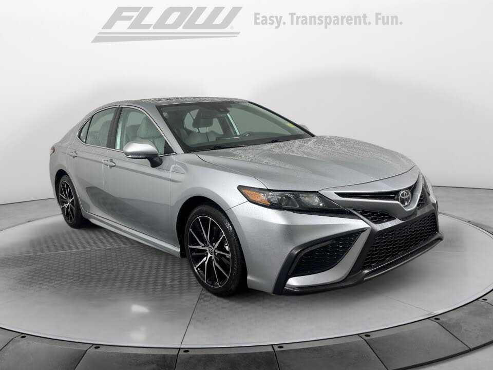 2022 Toyota Camry SE FWD