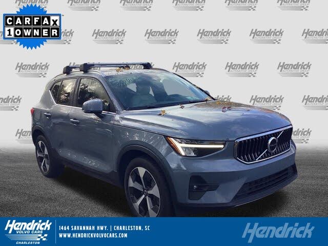 2023 Volvo XC40 B5 Plus Bright Theme AWD