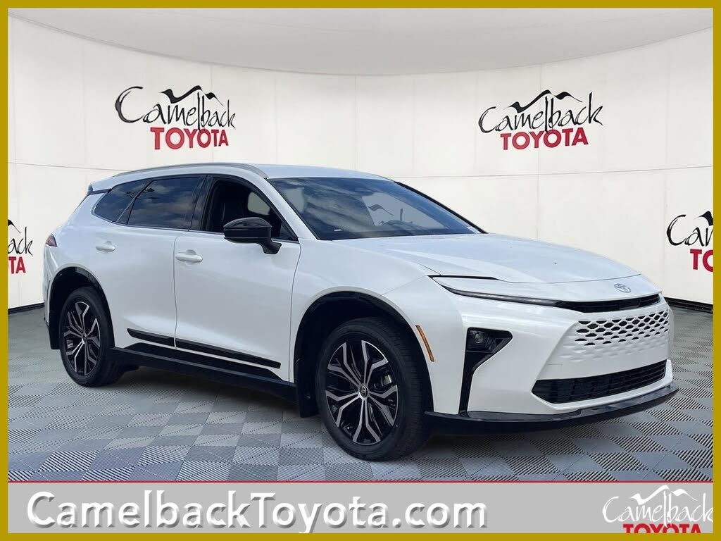 2025 Toyota Crown Signia XLE AWD