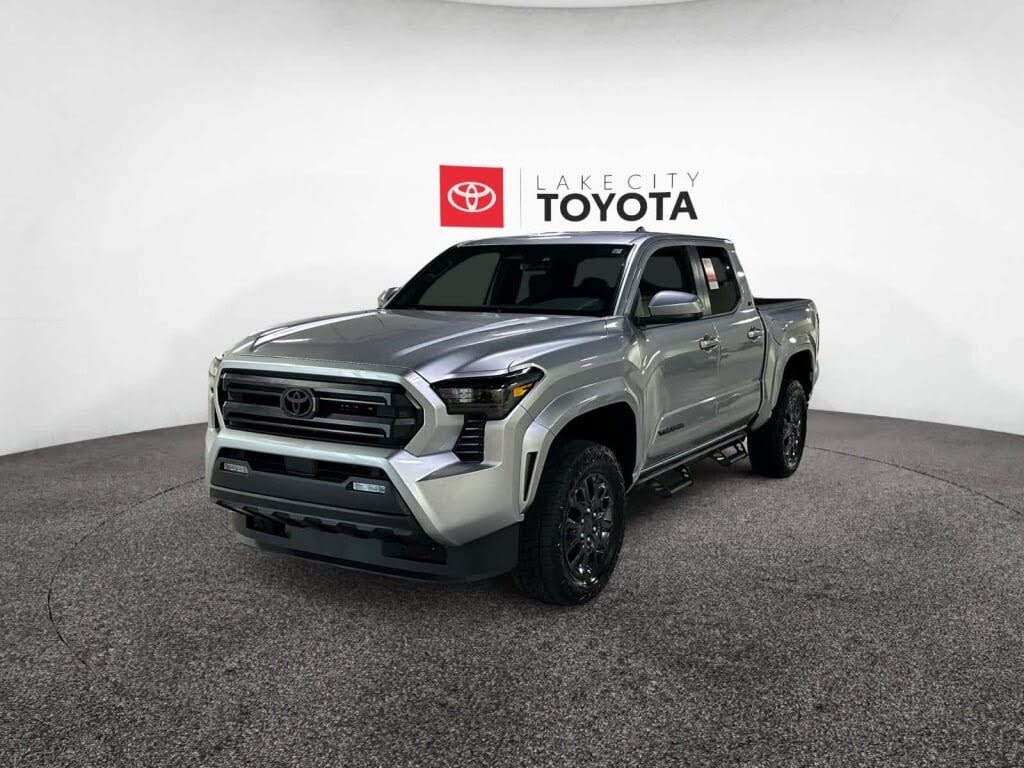 2025 Toyota Tacoma SR5 Double Cab 4WD