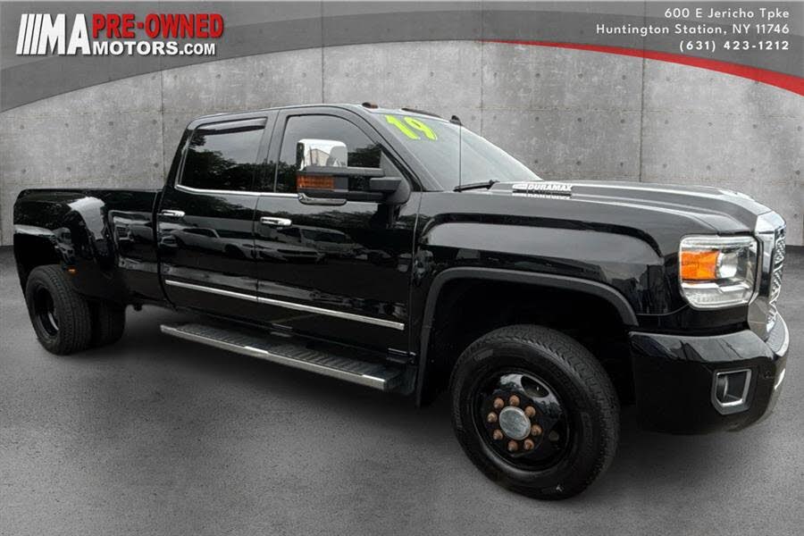 2019 GMC Sierra 3500HD Denali Crew Cab LB DRW 4WD