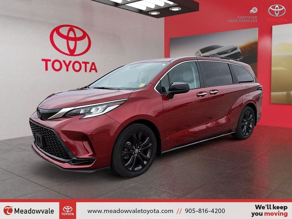 2023 Toyota Sienna XSE 7-Passenger FWD