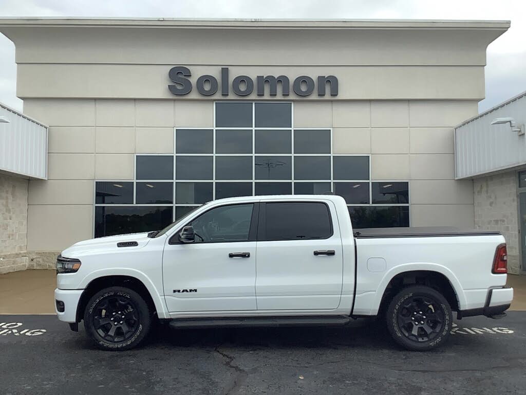 2025 RAM 1500 Big Horn Crew Cab 4WD