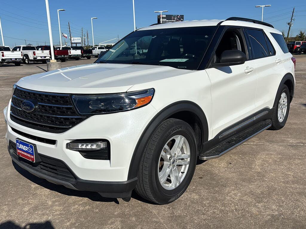 2022 Ford Explorer XLT RWD