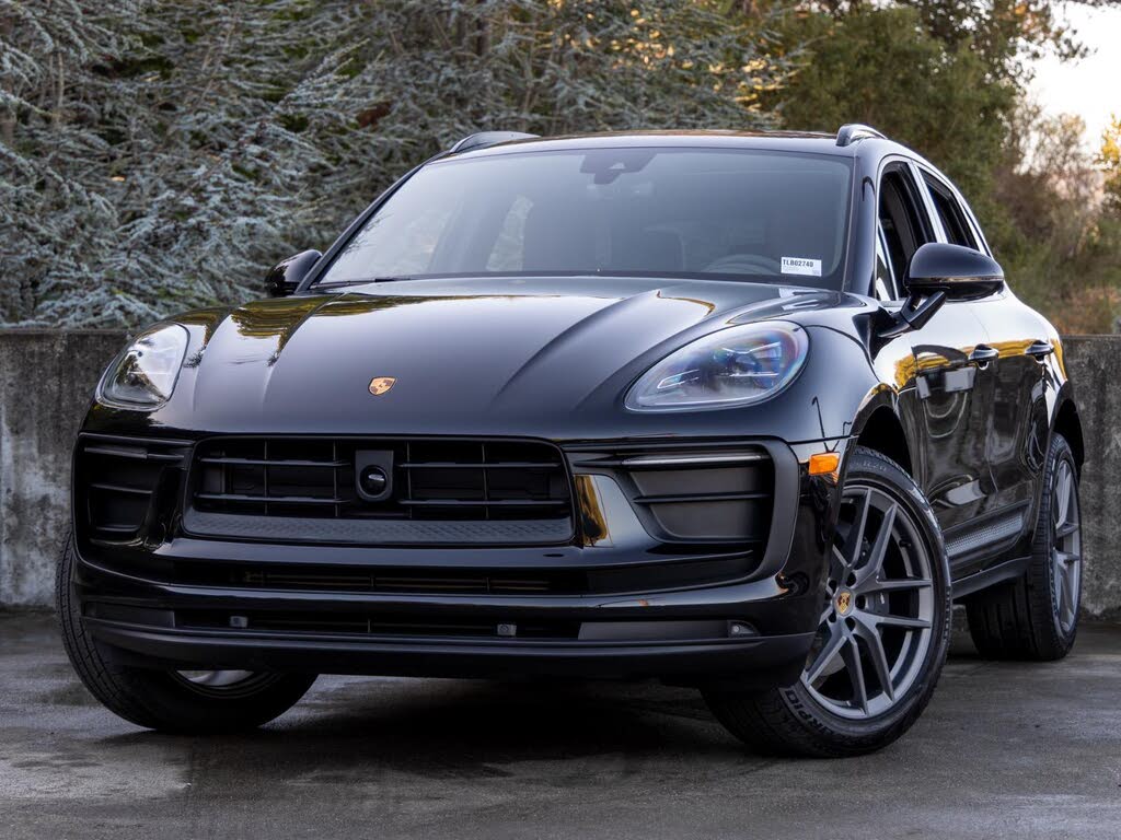 2026 Porsche Macan T AWD