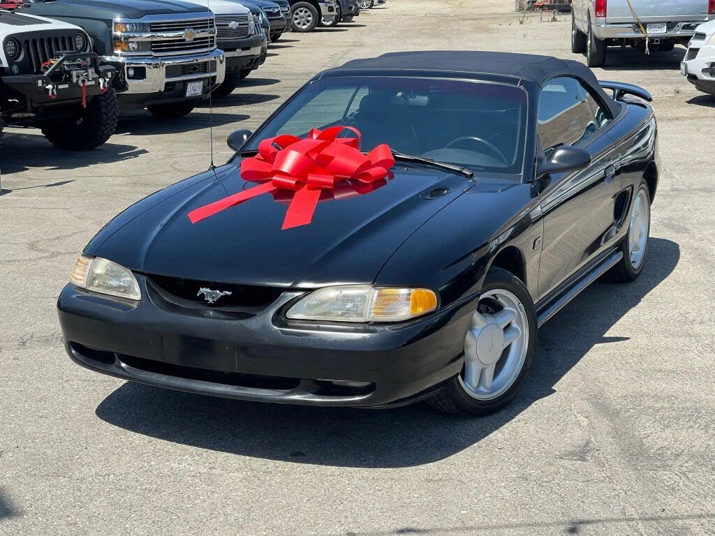 1995 Ford Mustang GT Convertible RWD