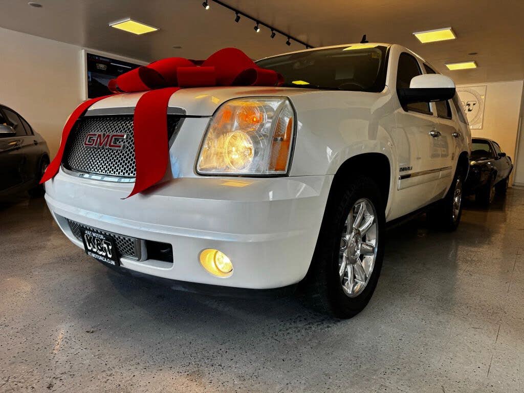 2012 GMC Yukon Denali AWD