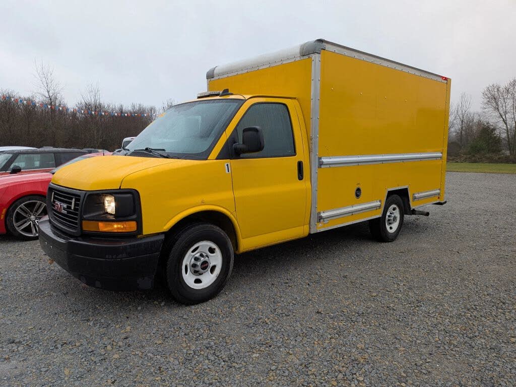 2017 GMC Savana Chassis 3500 139 Cutaway RWD