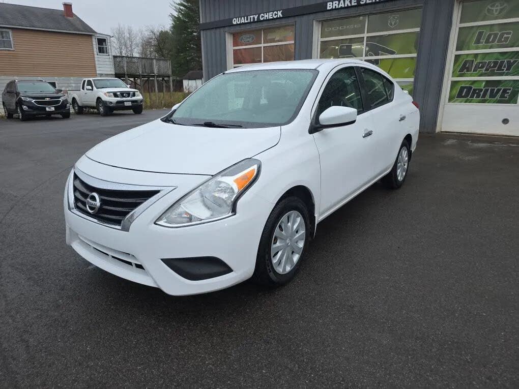 2018 Nissan Versa SV