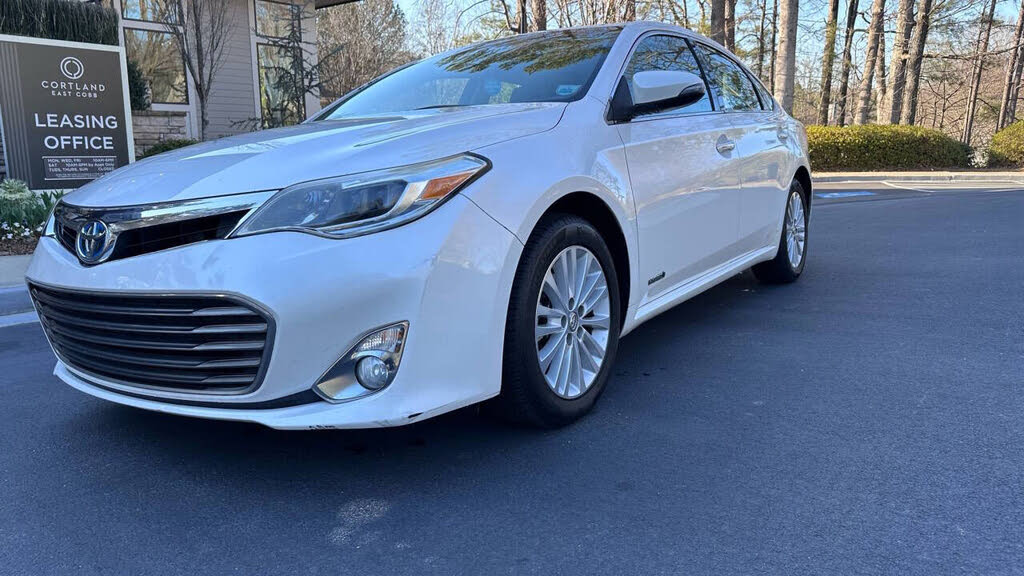 2014 Toyota Avalon Hybrid XLE Premium FWD