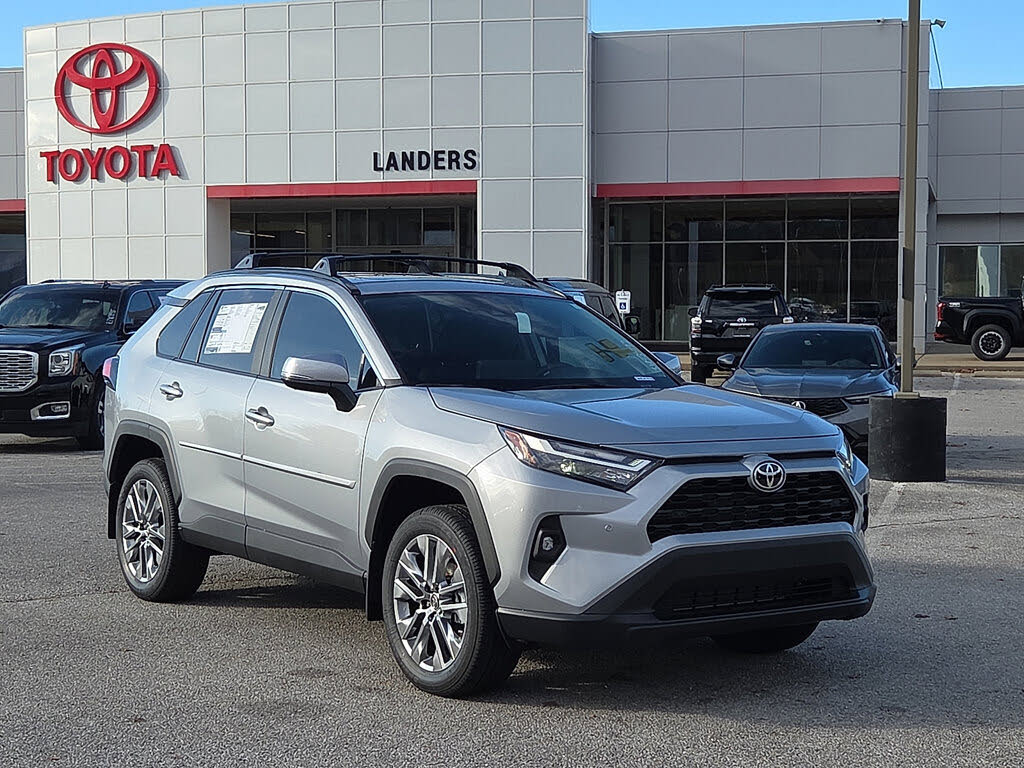 2025 Toyota RAV4 XLE Premium FWD