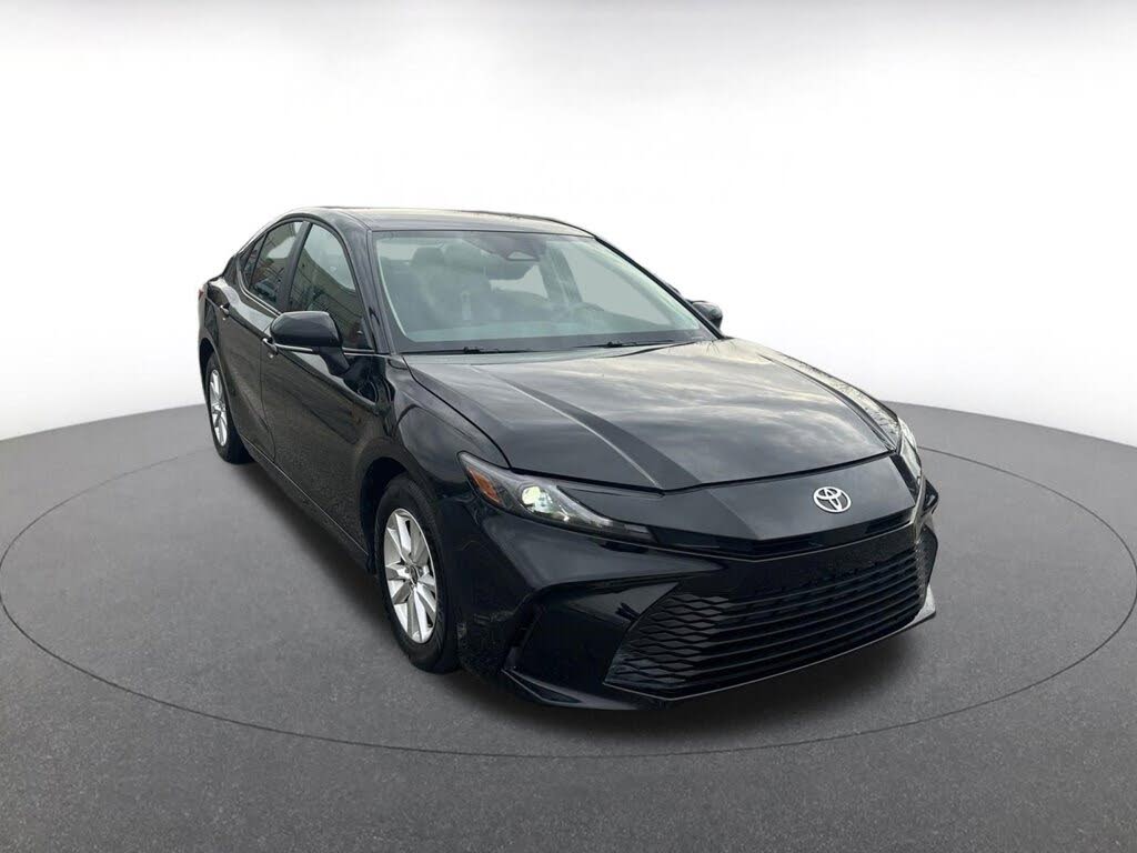 2025 Toyota Camry LE FWD