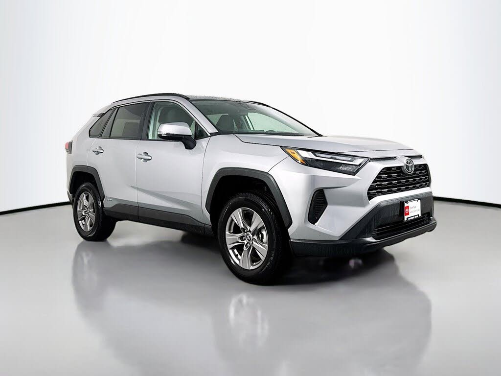 2025 Toyota RAV4 Hybrid XLE AWD