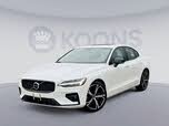 Volvo S60 B5 Plus Dark Theme AWD