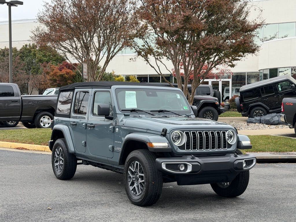 2024 Jeep Wrangler Sahara 4-Door 4WD