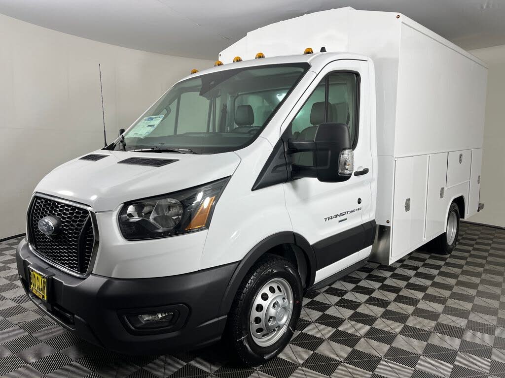 2025 Ford Transit Chassis 350 HD 11000 GVWR 156 DRW RWD