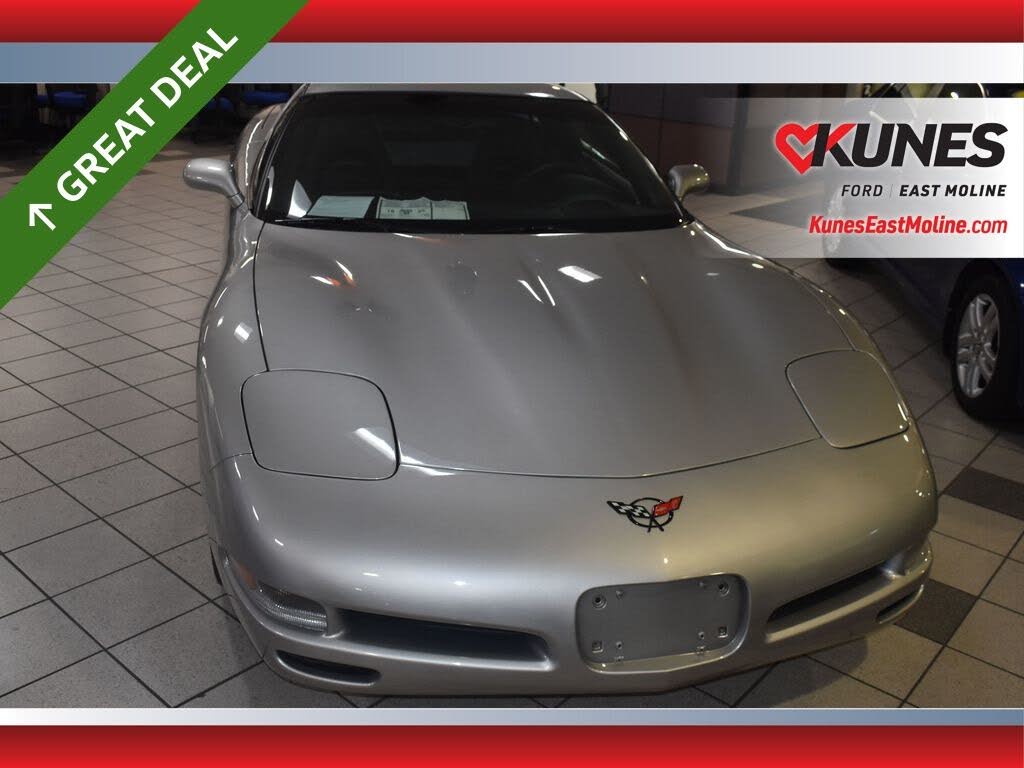 2004 Chevrolet Corvette Coupe RWD
