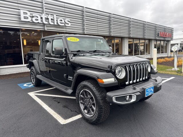 2022 Jeep Gladiator Overland Crew Cab 4WD