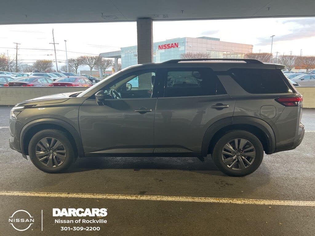 2022 Nissan Pathfinder SV 4WD