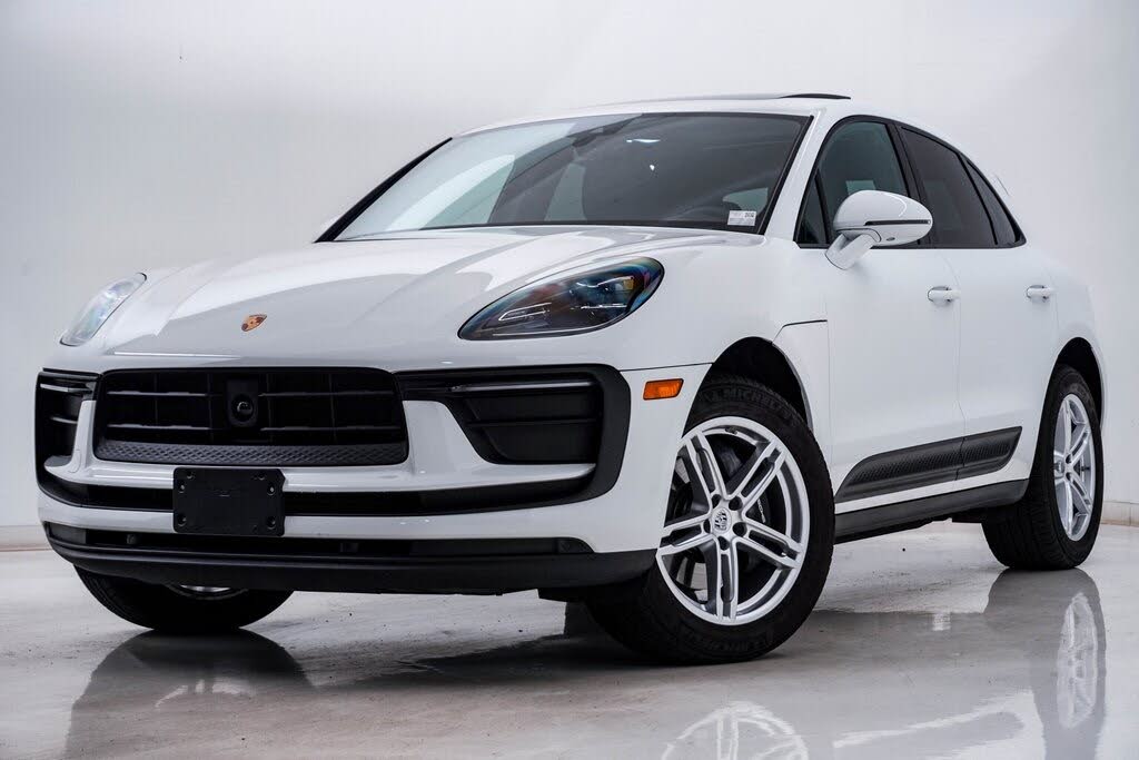 2025 Porsche Macan