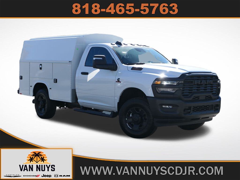 2026 RAM 3500 Chassis Tradesman Regular Cab RWD