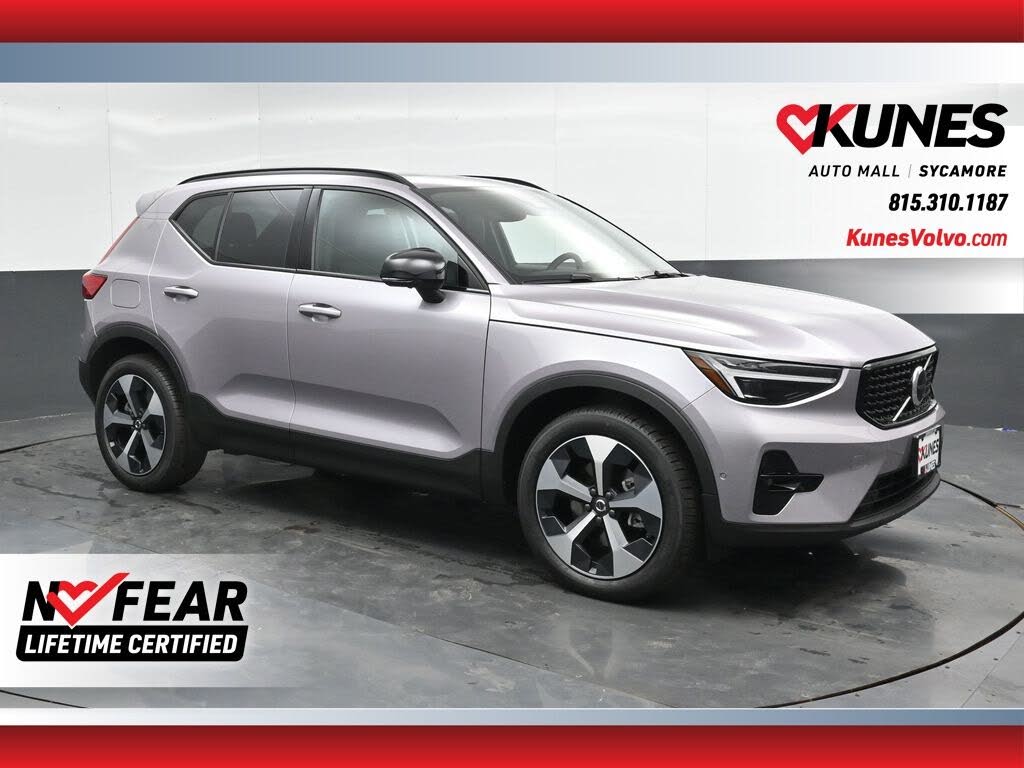 2026 Volvo XC40 B5 Plus AWD