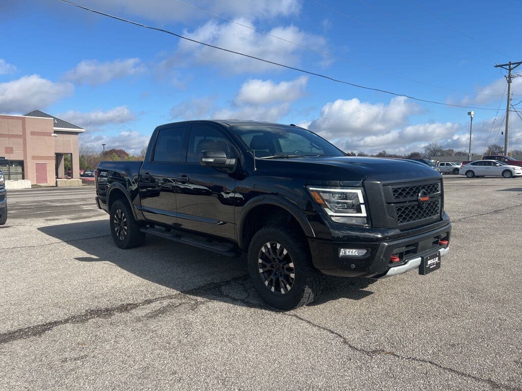 2021 Nissan Titan PRO-4X Crew Cab 4WD