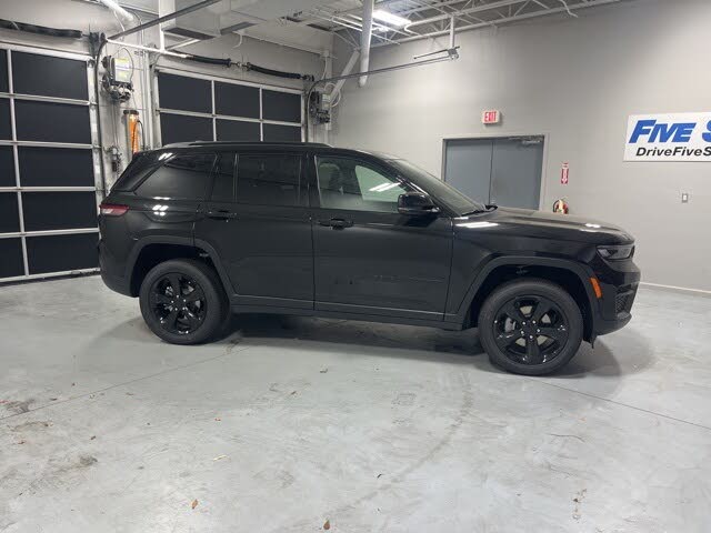 2025 Jeep Grand Cherokee Altitude X RWD