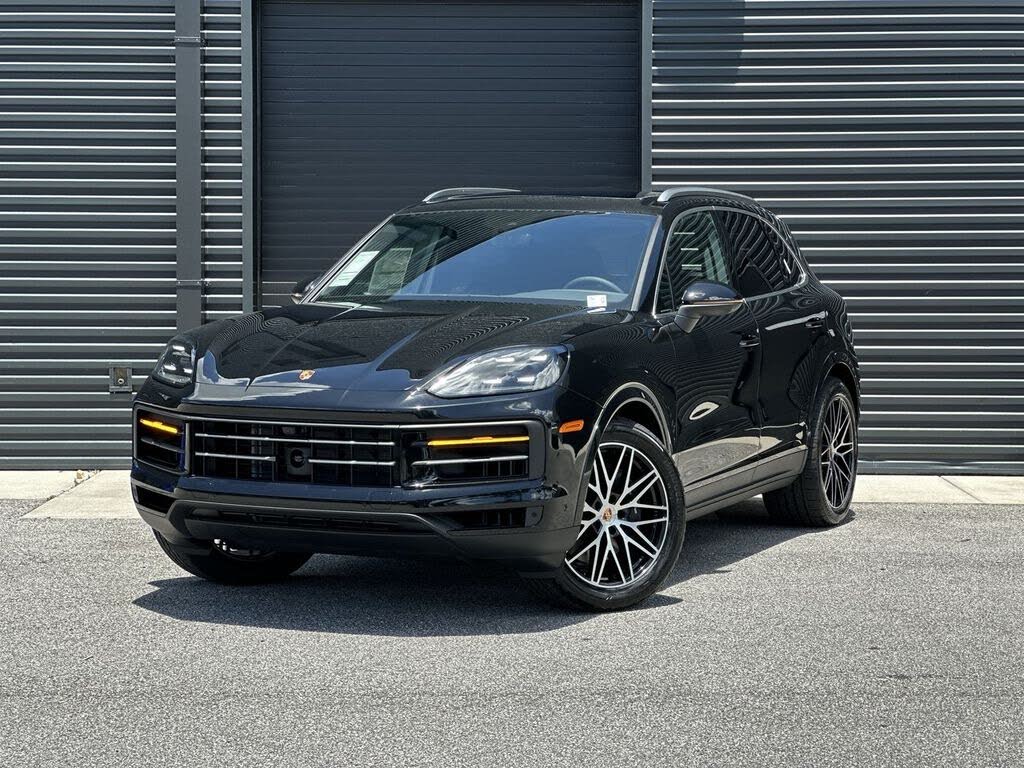 2025 Porsche Cayenne AWD