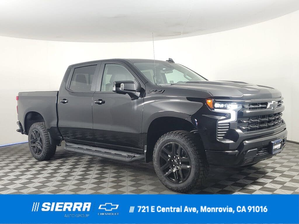 2026 Chevrolet Silverado 1500 LT Trail Boss Crew Cab 4WD