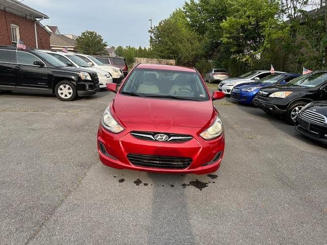 2013 Hyundai Accent L Sedan FWD