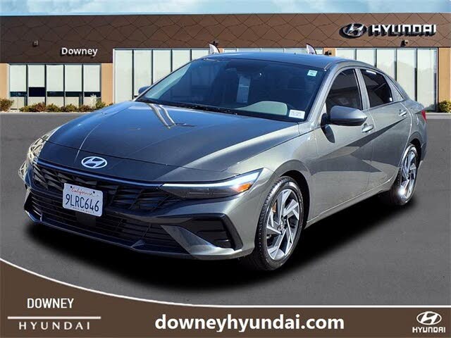 2024 Hyundai Elantra SEL FWD