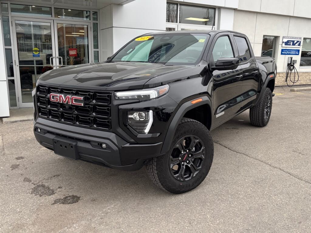 2025 GMC Canyon Elevation Crew Cab 4WD