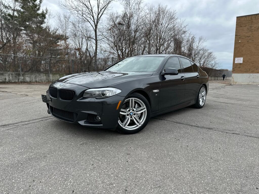 2013 BMW 5 Series 550i xDrive Sedan AWD