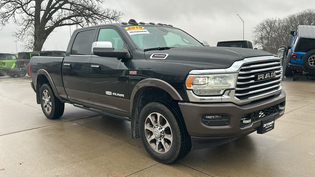 2019 RAM 3500 Laramie Longhorn Crew Cab 4WD