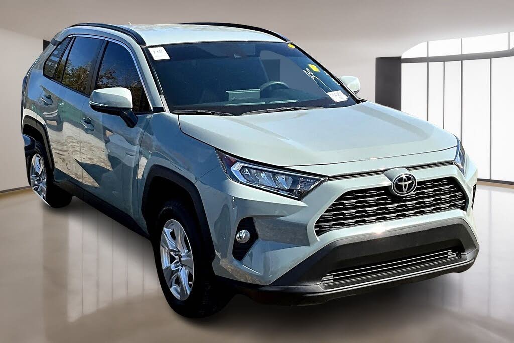2021 Toyota RAV4 XLE FWD