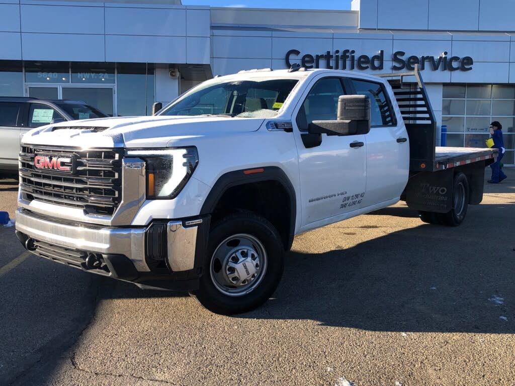 2024 GMC Sierra 3500HD Chassis Pro Crew Cab 4WD