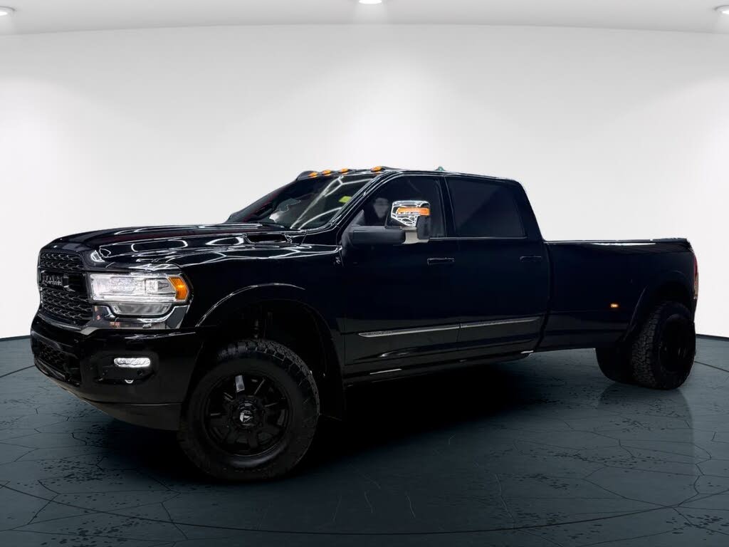 2024 RAM 3500 Limited Crew Cab LB DRW 4WD