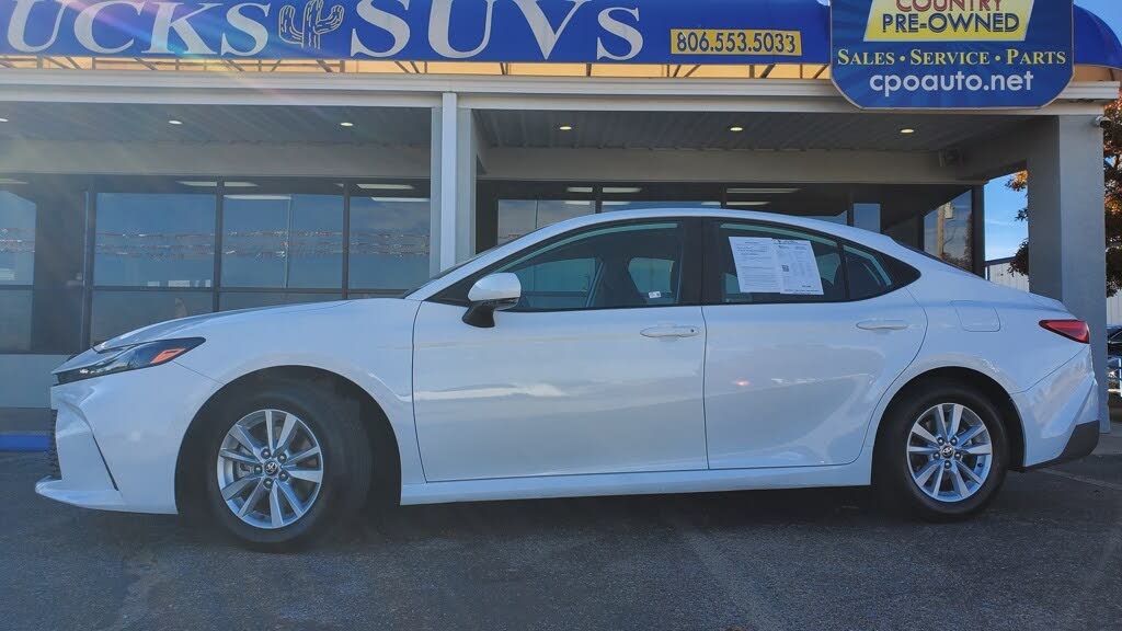 2025 Toyota Camry LE FWD