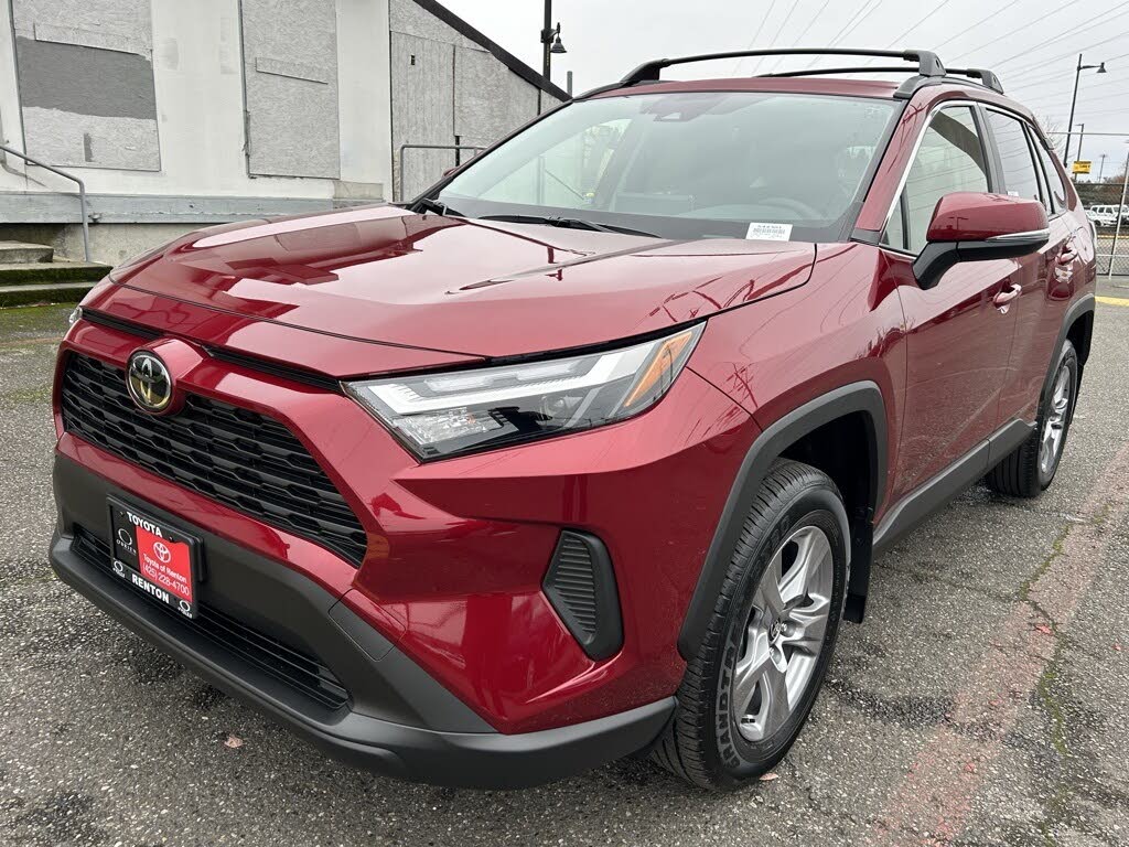 2025 Toyota RAV4 XLE AWD