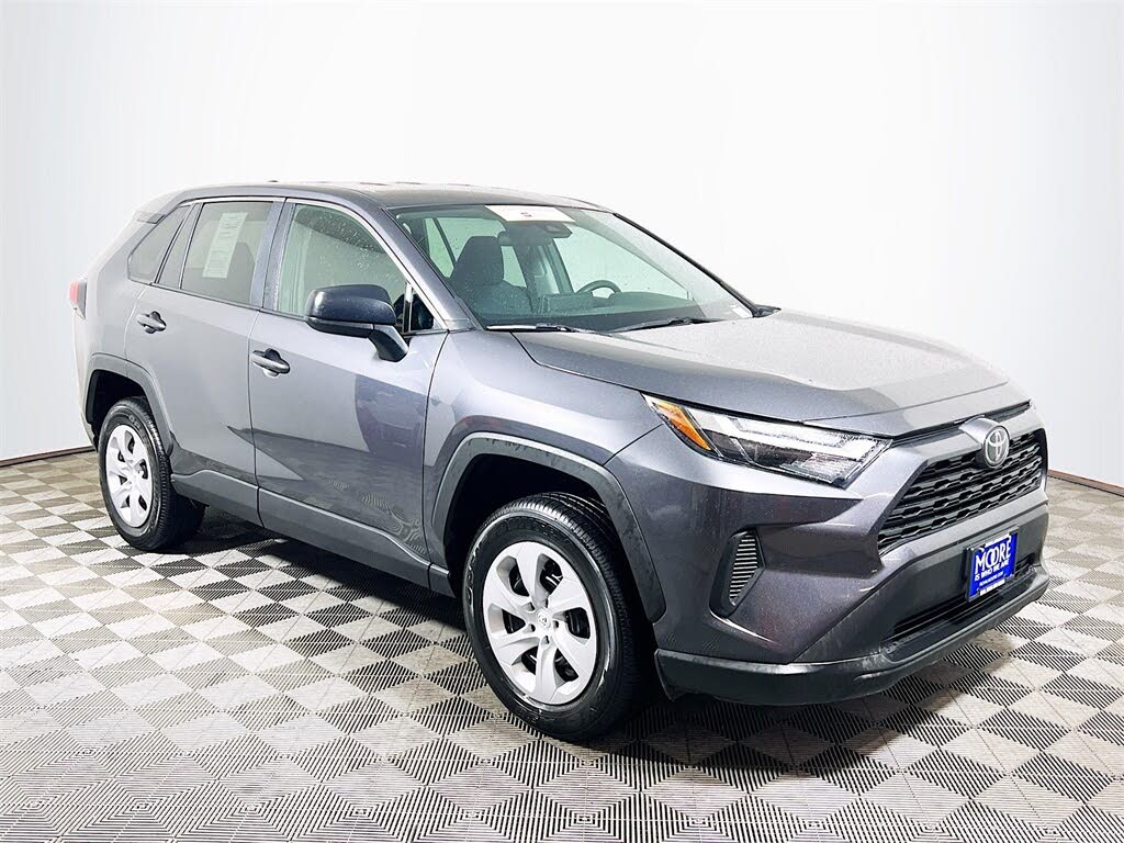 2025 Toyota RAV4 LE AWD