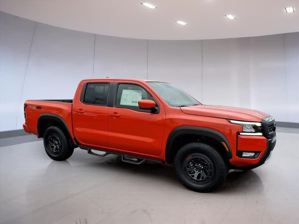 2026 Nissan Frontier PRO-4X Crew Cab 4WD