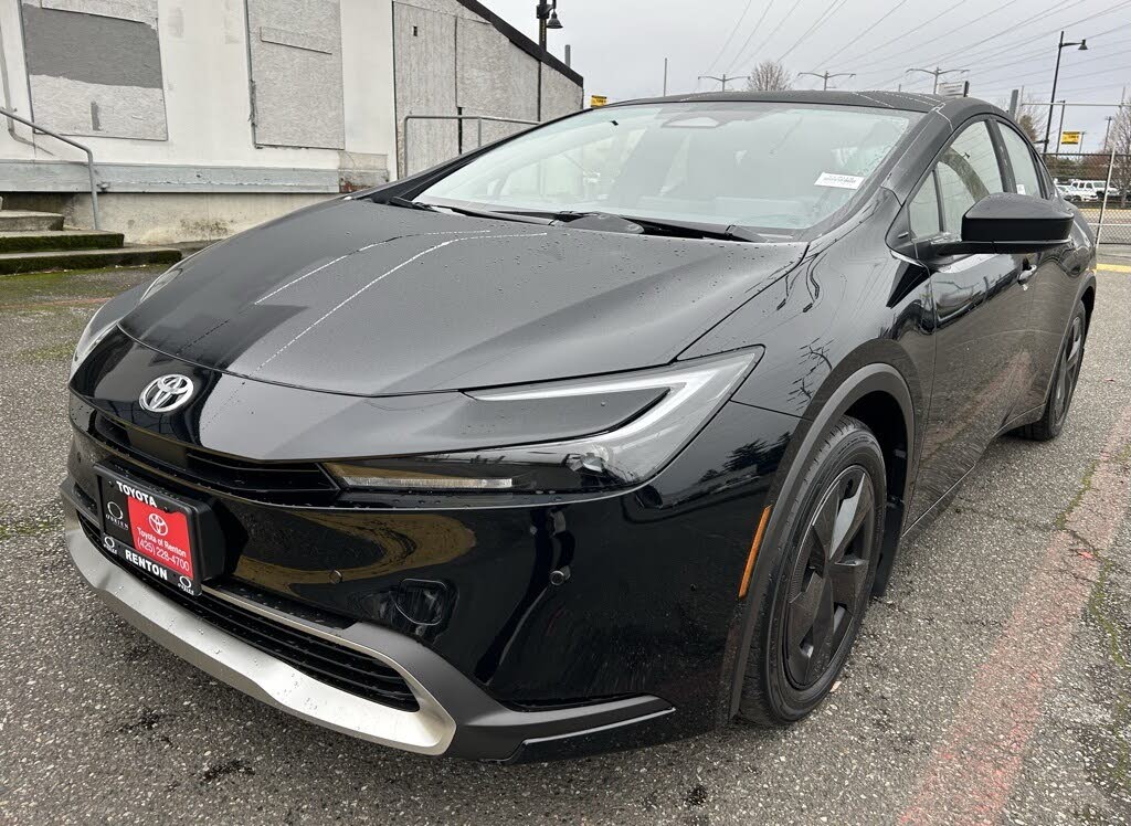 2026 Toyota Prius Plug-In Hybrid SE FWD