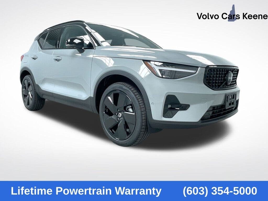 2026 Volvo XC40 B5 Ultra Black Edition AWD