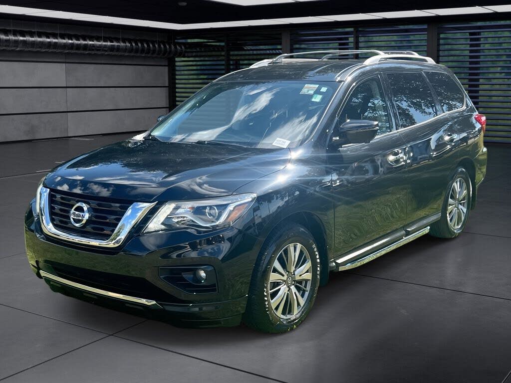 2019 Nissan Pathfinder SL FWD