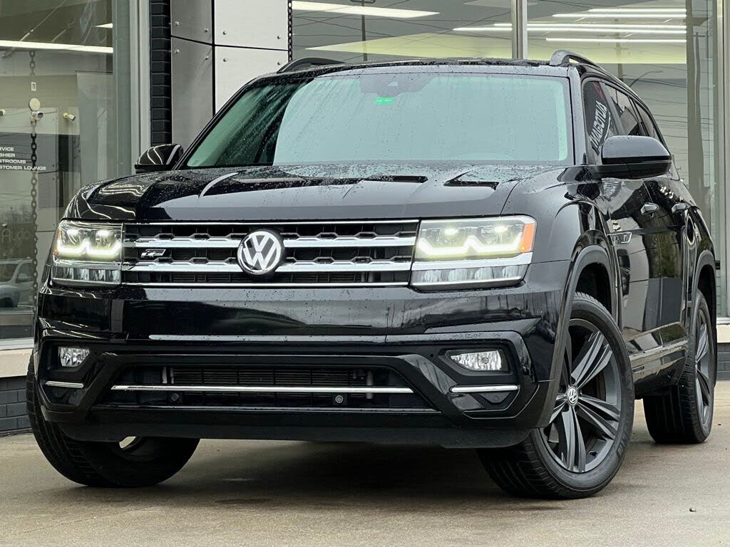 2020 Volkswagen Atlas V6 SE FWD with Technology R-Line