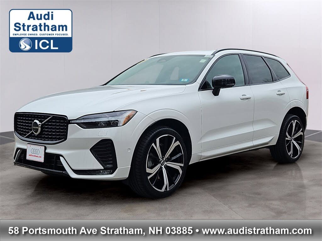 2023 Volvo XC60 B6 Ultimate Dark Theme AWD
