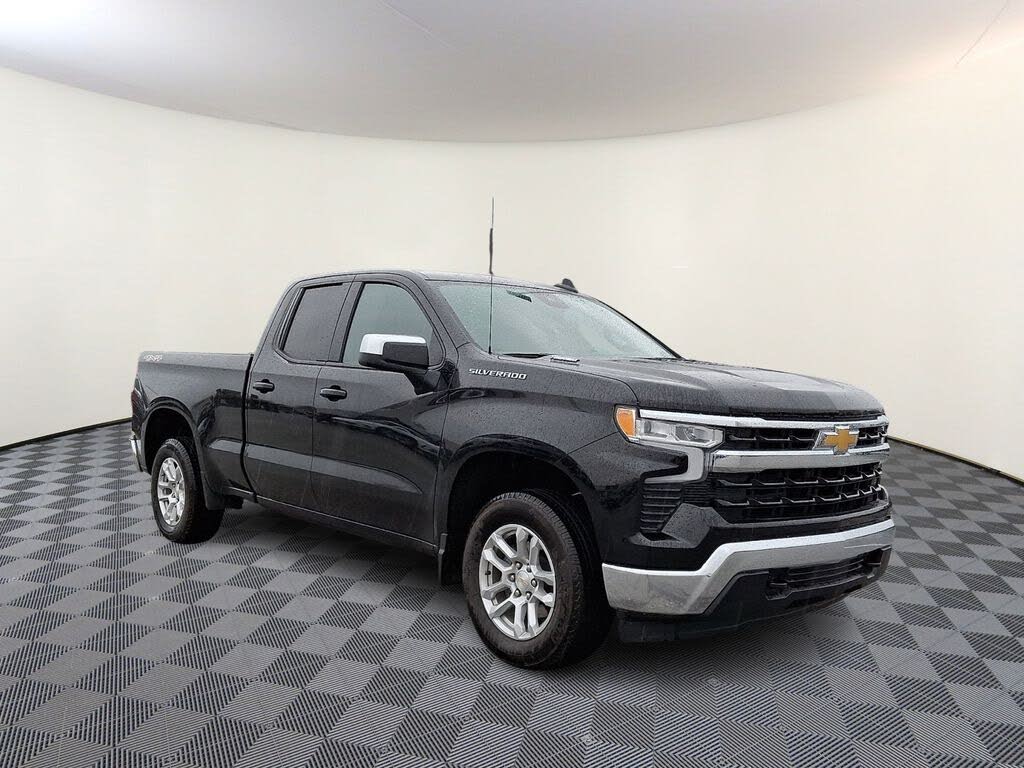 2025 Chevrolet Silverado 1500 LT Double Cab 4WD