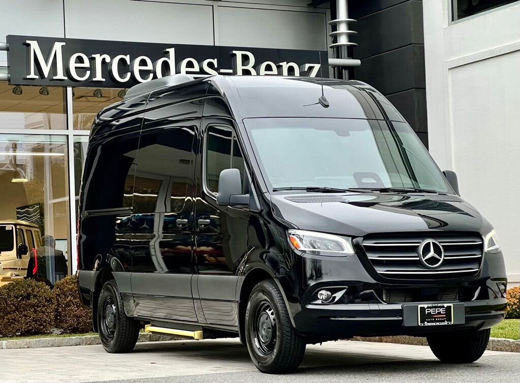 2025 Mercedes-Benz Sprinter 2500 144 Passenger Van RWD