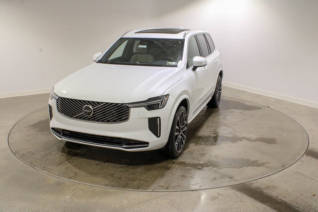 2026 Volvo XC90 B6 Plus 7-Passenger AWD